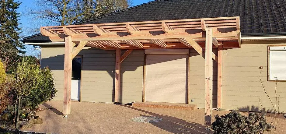 Pergola bois à Lagraulière